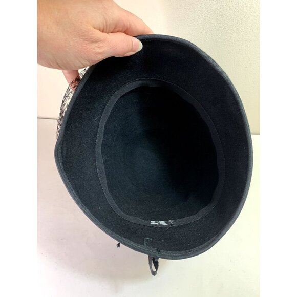 Vintage Women's Velvet Beehive Hat with Black Net and Tiered Bows - Picture 8 of 8